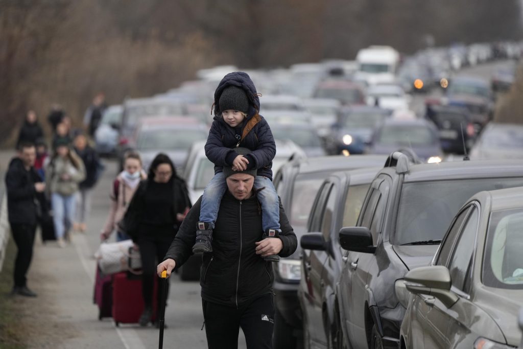 Flee to the border: About 120,000 Ukrainians have taken refuge