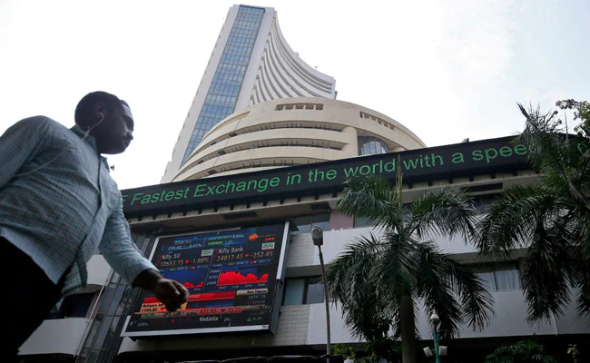 Sensex crashes over 2,000 points with Russia’s attack on Ukraine;  Stylish Under 16,450