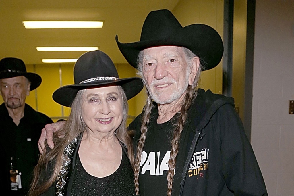 Willie Nelson’s sister, bandmate Bobby has died at the age of 91