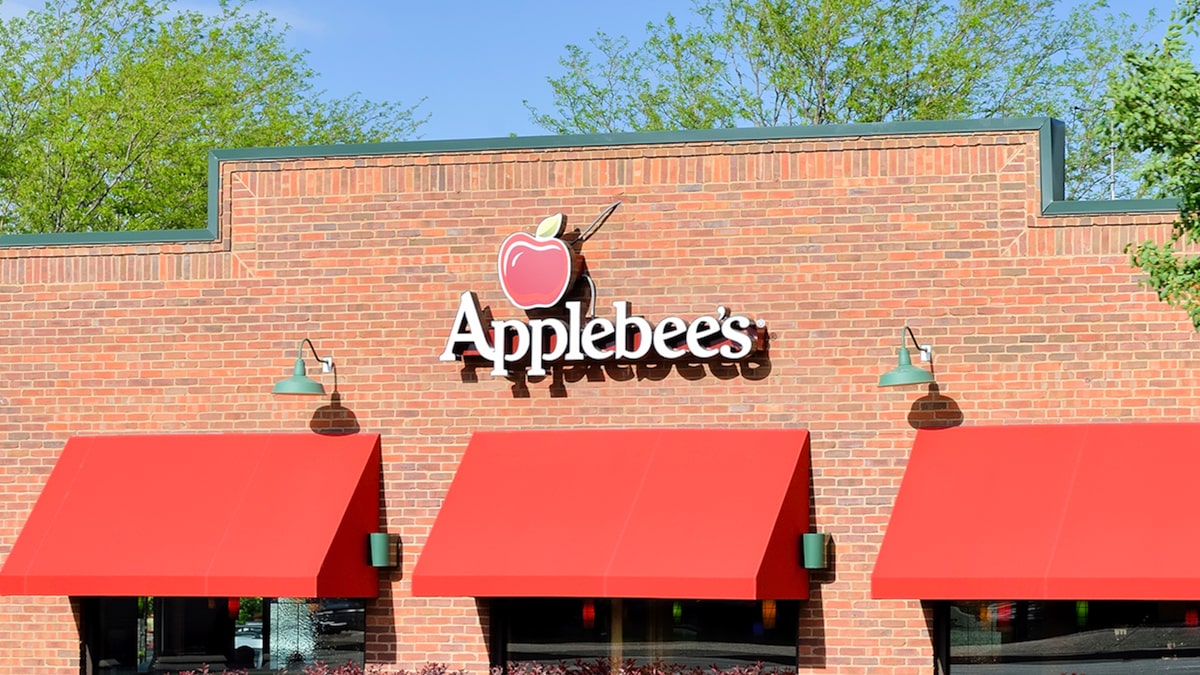 Applebee’s franchise cuts wages amid rising gas prices