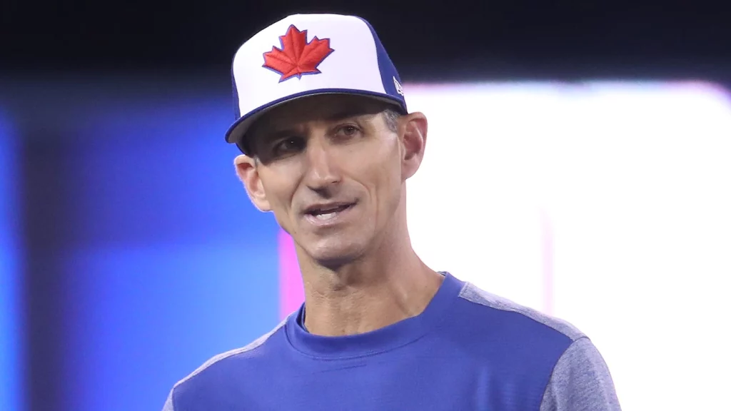 Blue Jays coach Mark Budzinski leaves the team after the death of his daughter