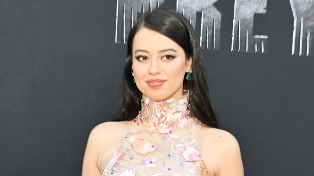 'Prey' Star Amber Midthunder was auditioned for 'Predator' in English and Comanche