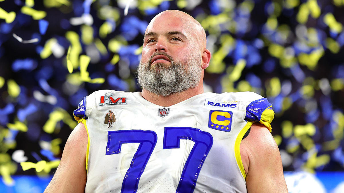 Andrew Whitworth says he received calls and texts 'begging me' to join the Cowboys after Tyrone Smith was injured
