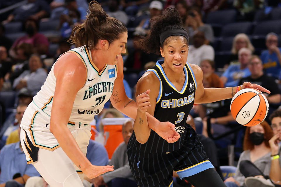 Candice Parker No. 3 of Chicago Sky leads to the basket against Stephanie Dolson of New York Liberty No. 31 of New York Liberty during the first half in Game 1 of the first round of the 2022 WNBA Qualifiers at Winterst Arena on August 17, 2022 in Chicago, Illinois.  (Photo by Michael Reeves/Getty Images)
