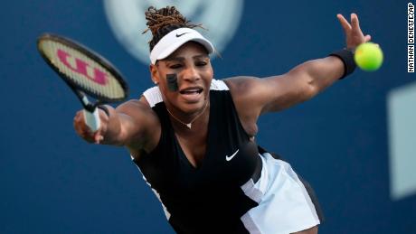 Williams won her first singles match in 430 days with a first-round victory at the Canadian Open.