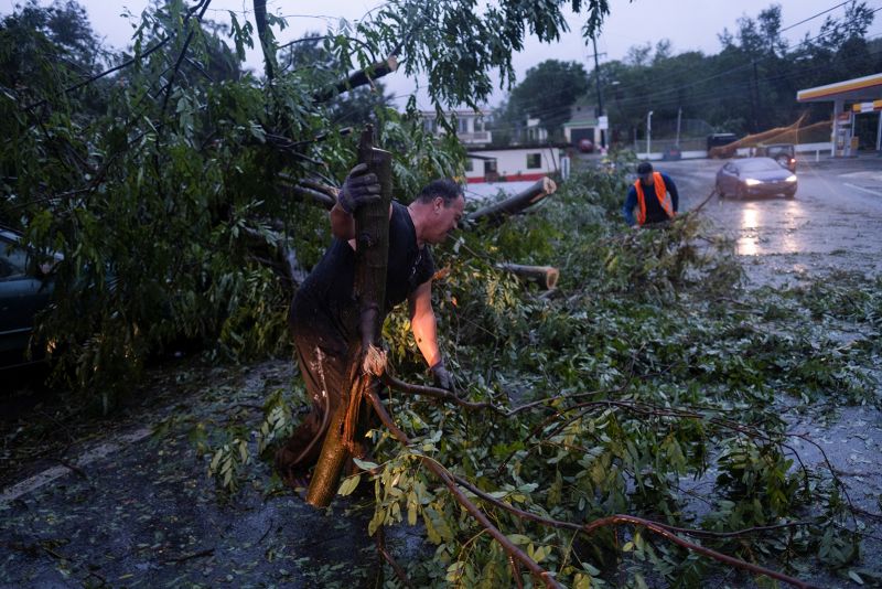 Hurricane Fiona makes landfall in the Dominican Republic, where most of Puerto Rico is still without power