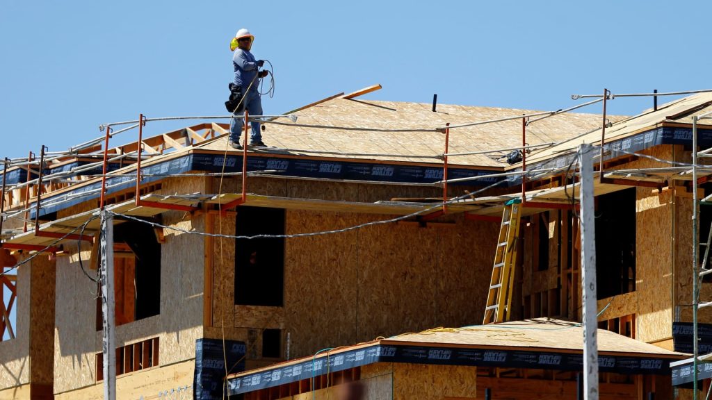 More homebuilders slash prices, sentiment drops for ninth straight month