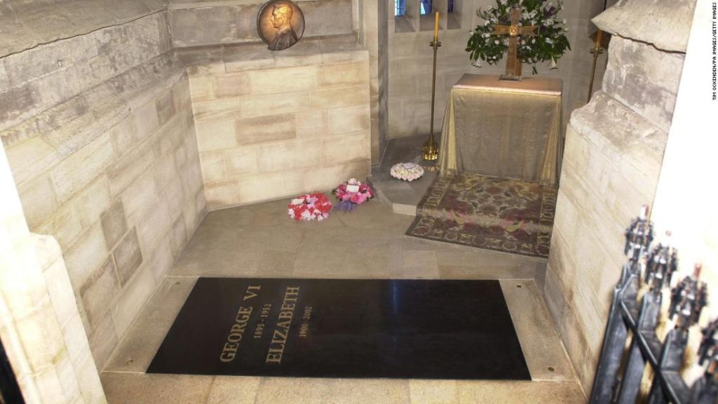 Where will the queen be buried?  Why won't the Royal Vault be his last resting place