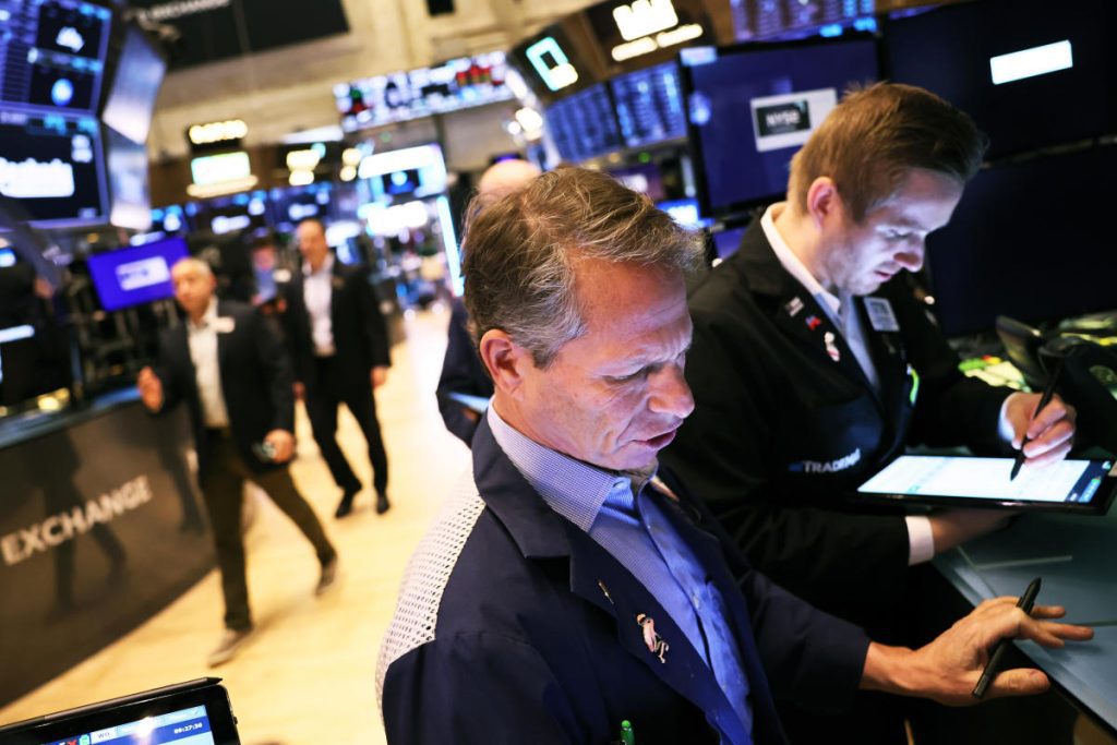 Stocks are swinging as indices head into a losing week