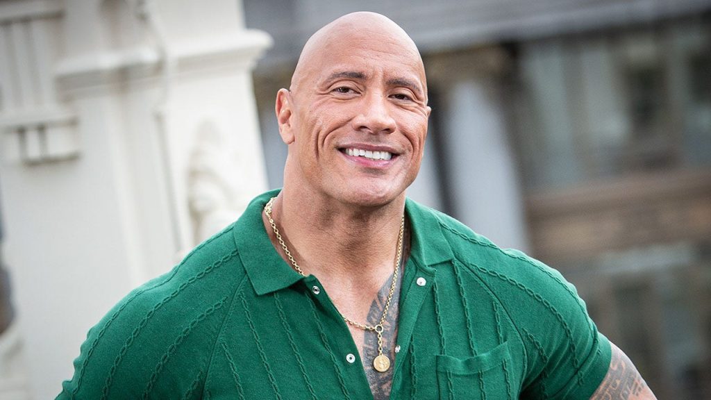Dwayne Johnson buys all the Snickers at Hawaii 7-Eleven to 'right this wrong' for stealing candy when he was 14