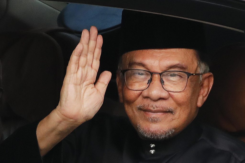 Malaysia's new Prime Minister Anwar vows to heal a nation and a divided economy
