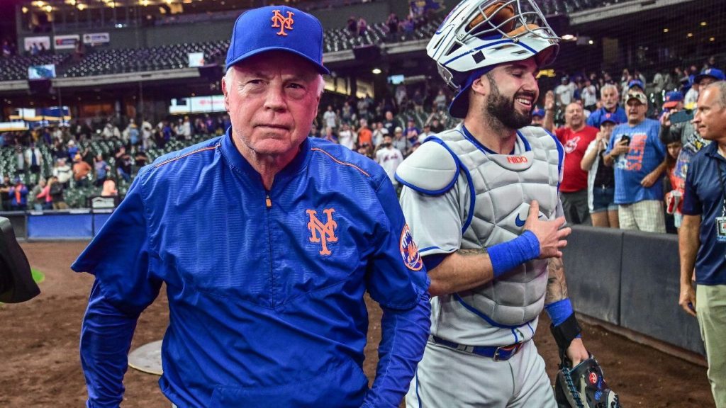 The Mets' Buck Showalter was named the NL Manager of the Year