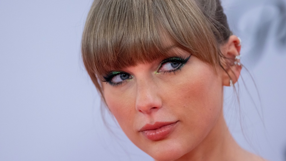 Ticketmaster apologizes to Taylor Swift and her fans for the sales debacle
