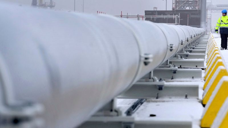EU energy ministers agree to cap gas prices before winter