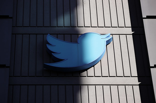 Twitter just blocked linking to your other social networks