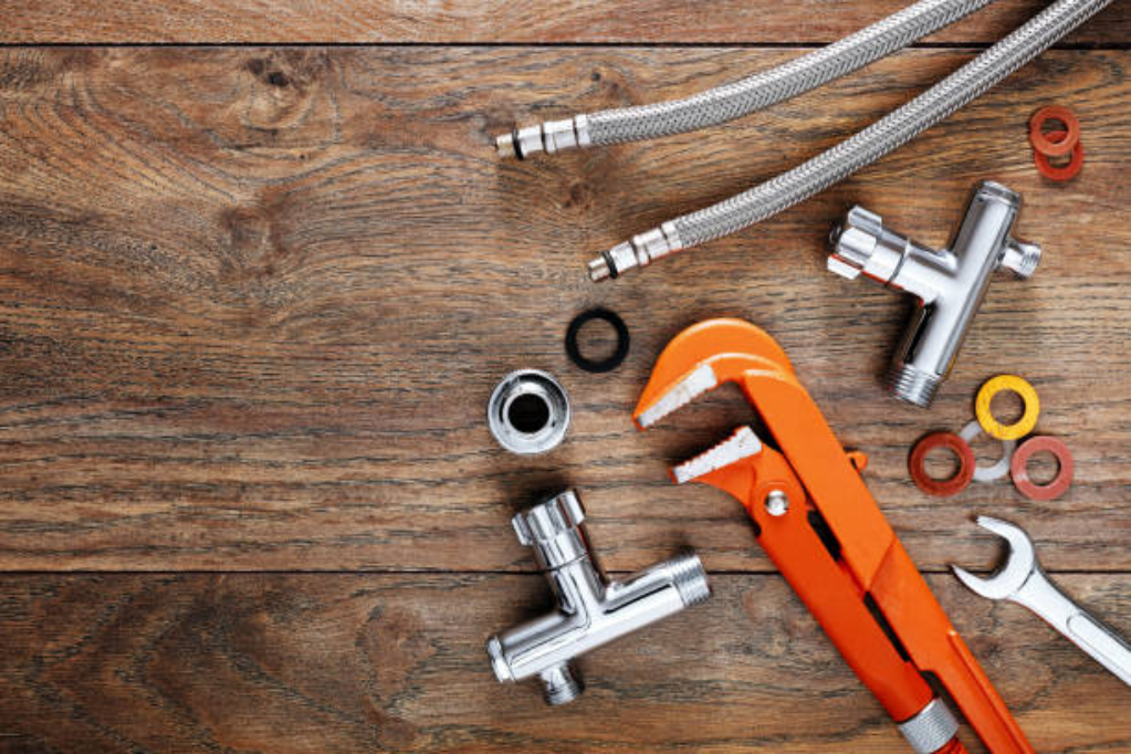 10 Useful Tools and Materials for Plumbing Projects